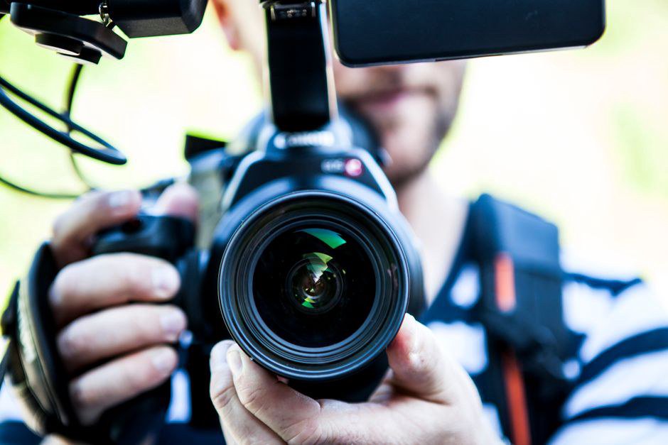 Công Cụ AI Hỗ Trợ Làm Video Và YouTube: Tạo Phụ Đề Công Cụ AI Hỗ Trợ Làm Video Và YouTube: Tạo Phụ Đề